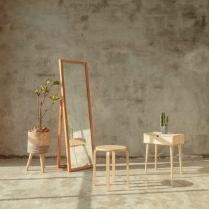Butuh Standing Frame Cermin? Begini Cara Membuatnya!