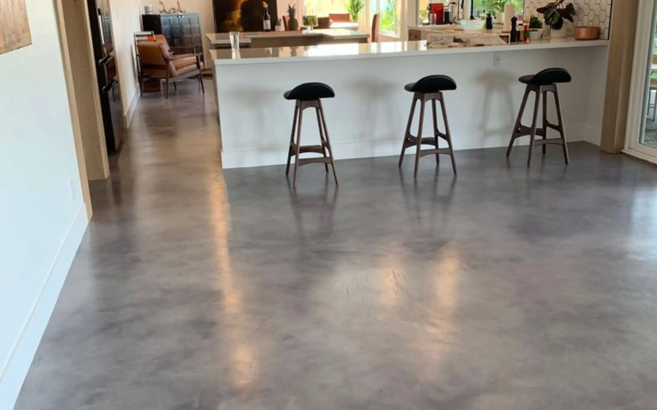 pilihan lantai selain keramik, lem karpet lantai, lem vinyl lantai, lem crona, lem cronoa carpet, karpet koin, lantai semen,