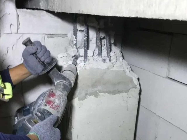 Perbaikan Struktur Kolom Beton yang Rusak Dengan Crona CM FC 50