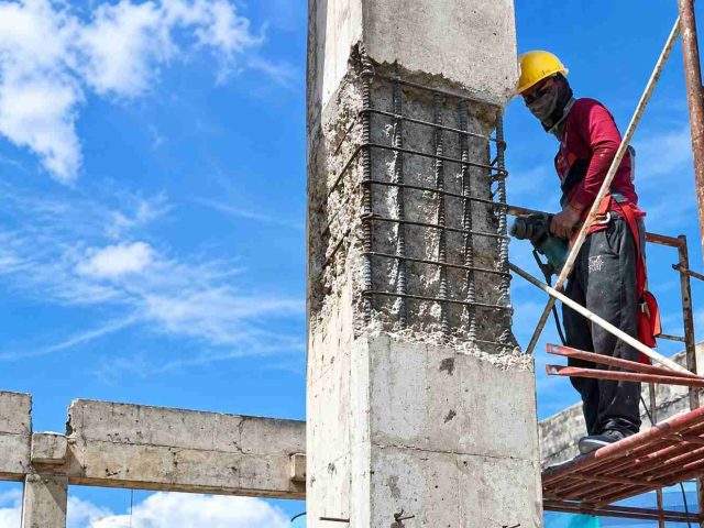 Perbaikan Kolom Menggunakan Semen Grouting Crona CM FC 50