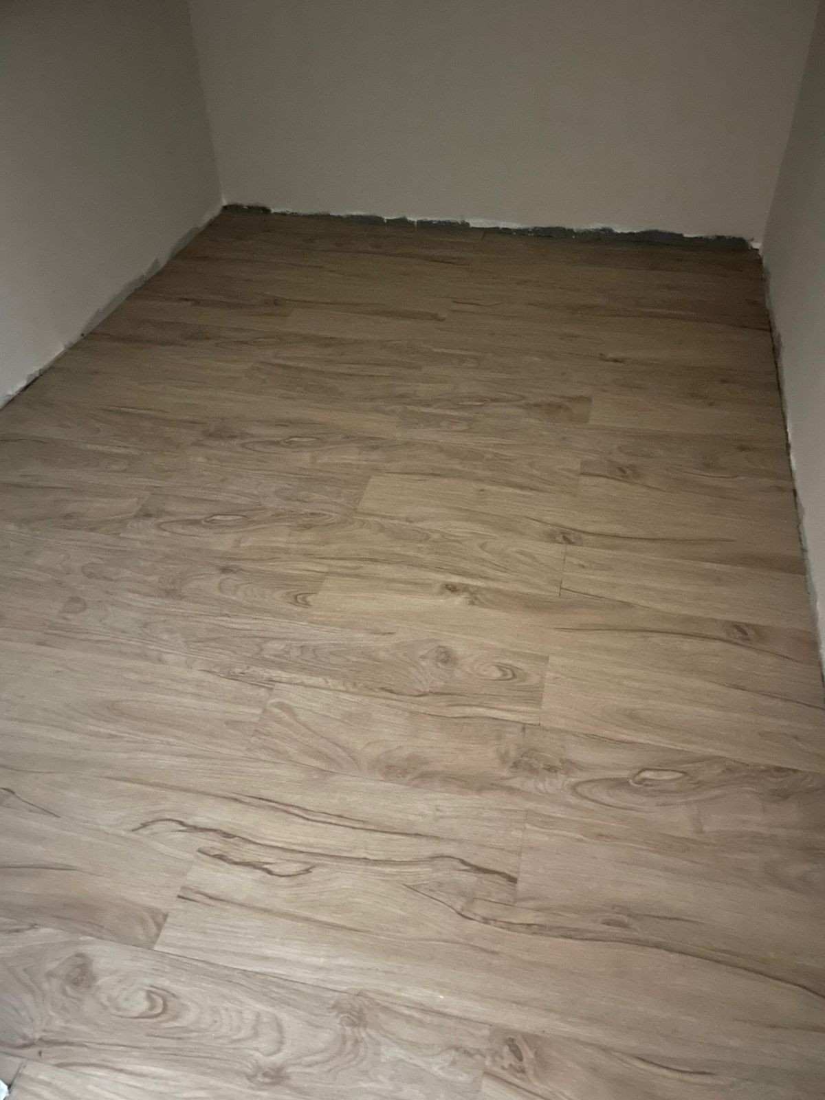 project references, pemasangan vinyl lantai di Gereja, lem karpet lantai, lem vinyl lantai, lem waterbased, lem putih, lem tidak bau menyengat