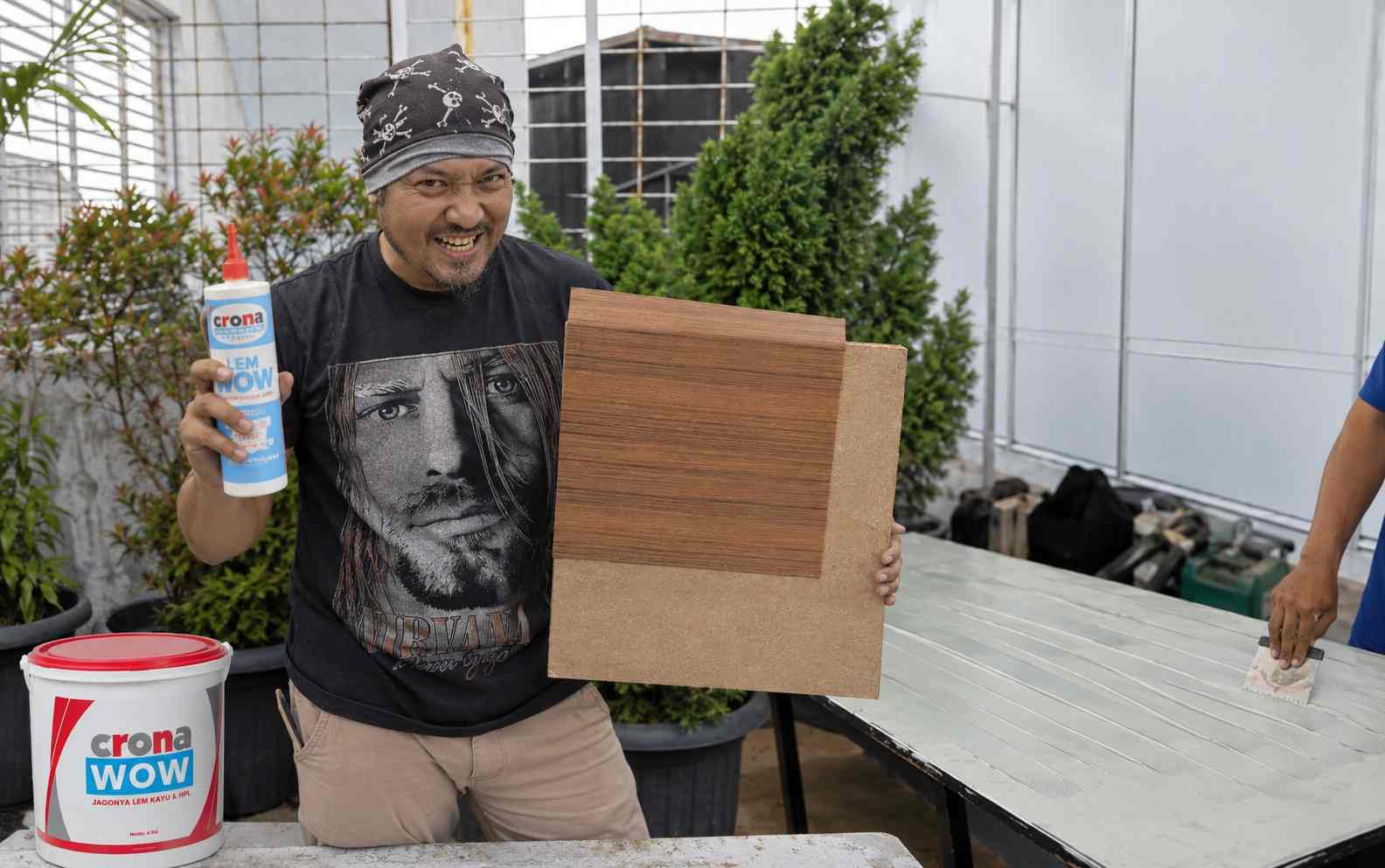 Lem Deco Sheet & HPL, Pasang Deco Sheet jadi lebih irit, cepat, kuat, dan tahan panas